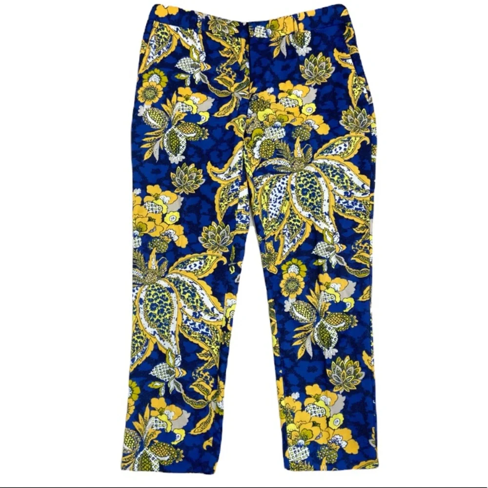 Banana Republic Avery lightweight blue floral paisley pants. - Picture 2 of 10